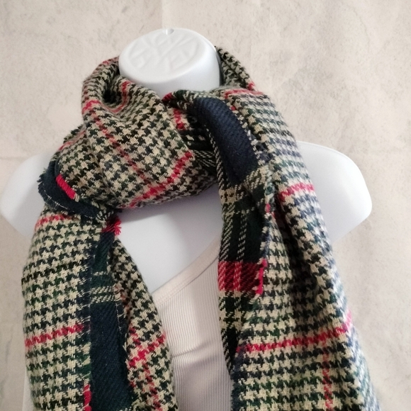 Altar’d State Women's Scarf Tassel Plaid Checks Houndstooth Reversible TAG - Picture 4 of 11